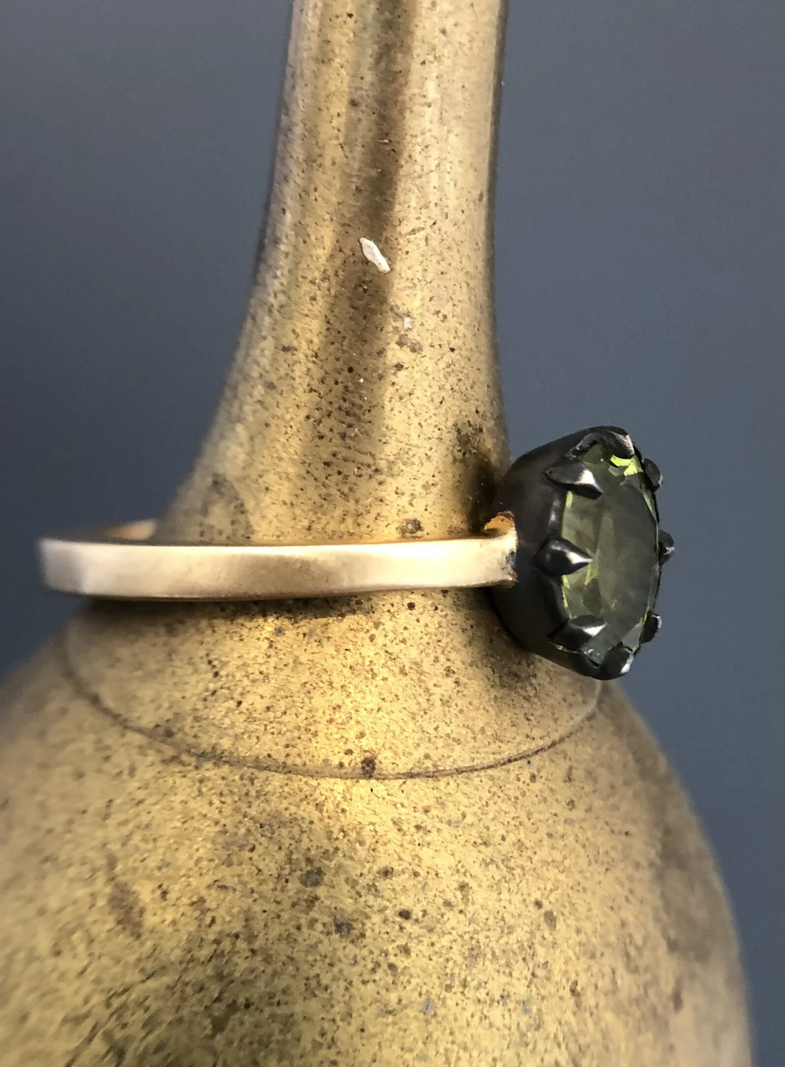 F00C5696-3D41-4016-A595-4B5AA457C078