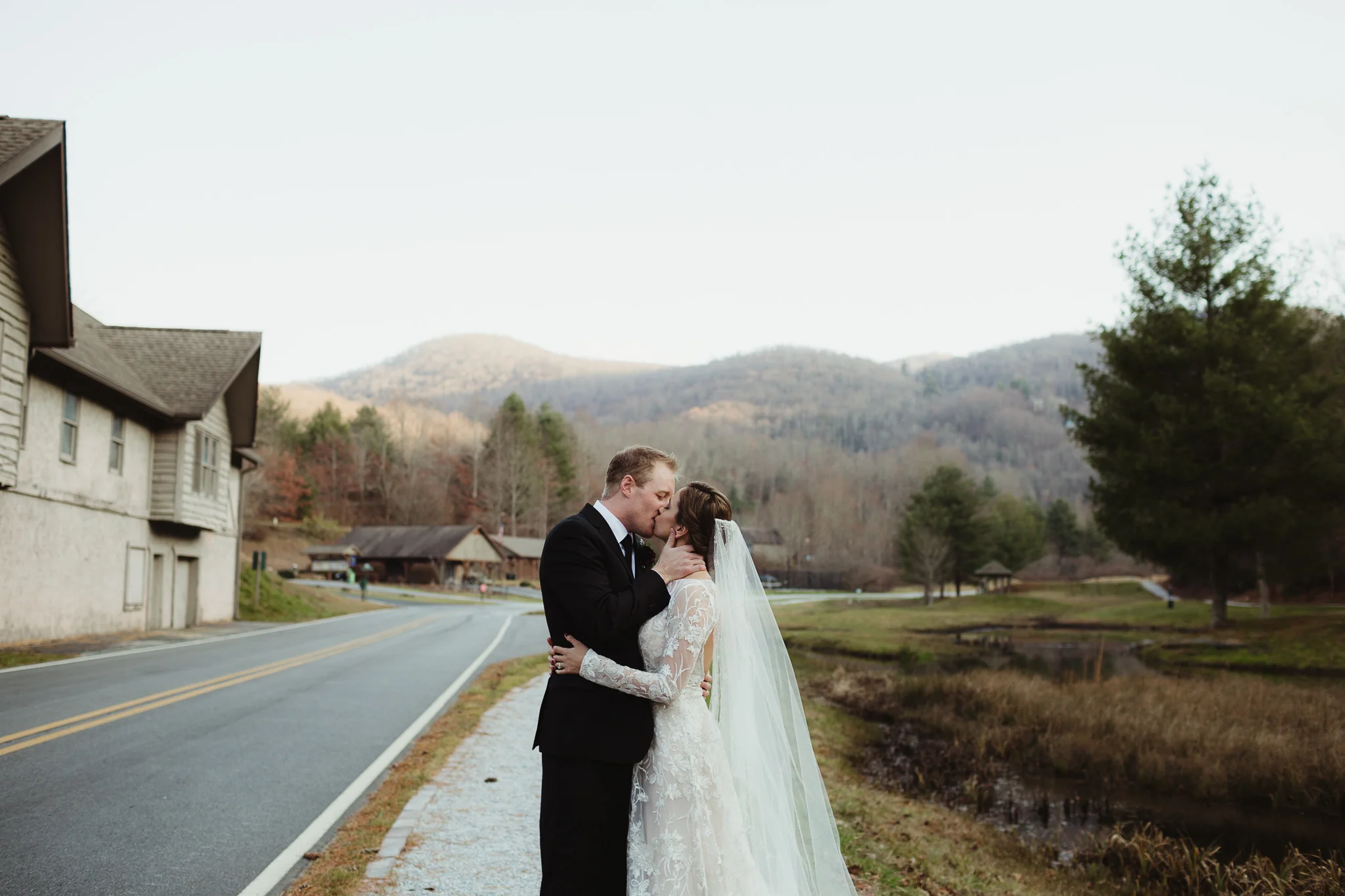 jennichandlerphotography_2017oldedwardsbrittanydawithsiobhan_WEB-62.jpg