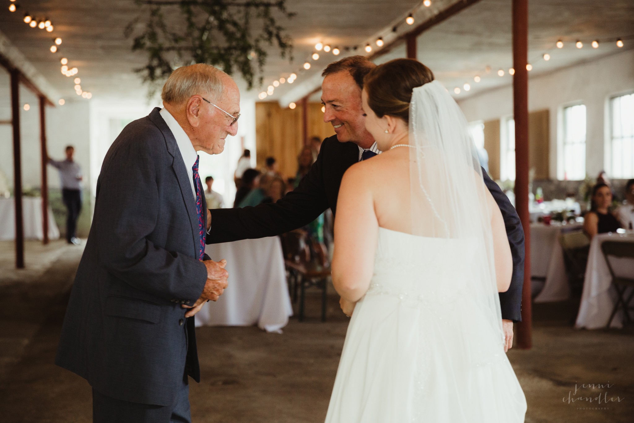 prettyplacewedding_oskarbluesreebranch_jennichandlerphotography-55.jpg