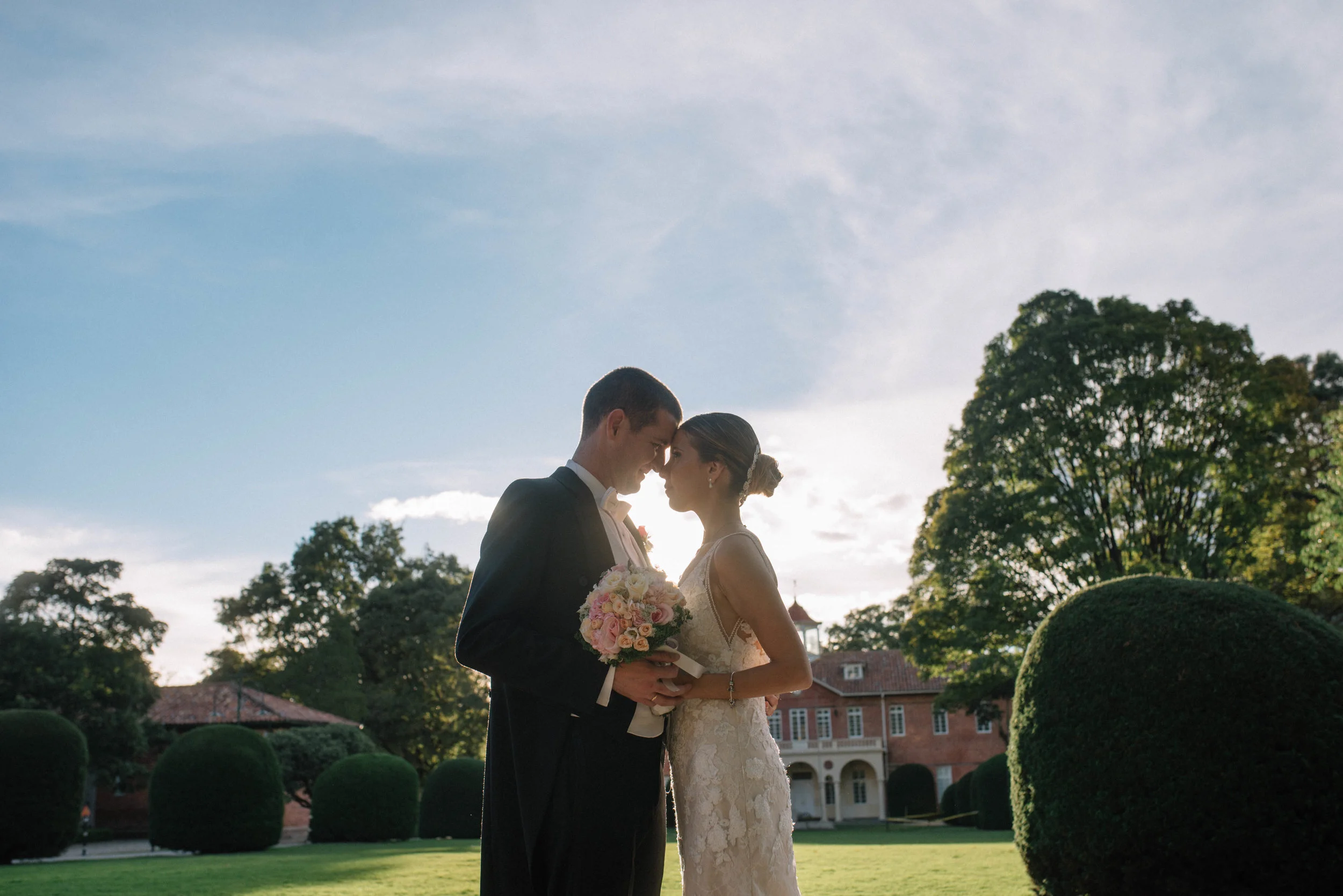 juliethbravo-wedding-planner -matrimonio-capilla-moderno-novios-bouquet-janoa-pronovias.JPG
