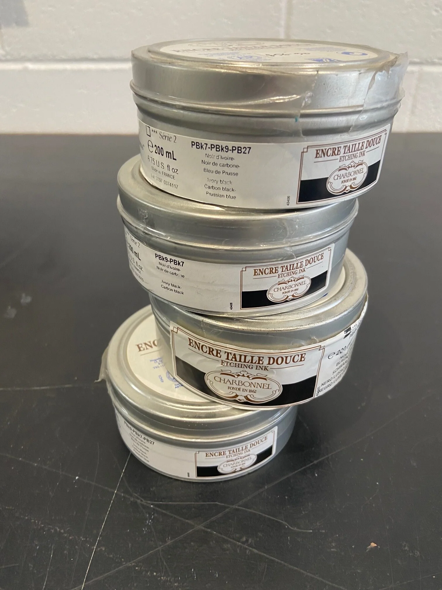 Charbonnel Encre Taille Douce Etching Ink - Black F66 - Series 1 - 200ml