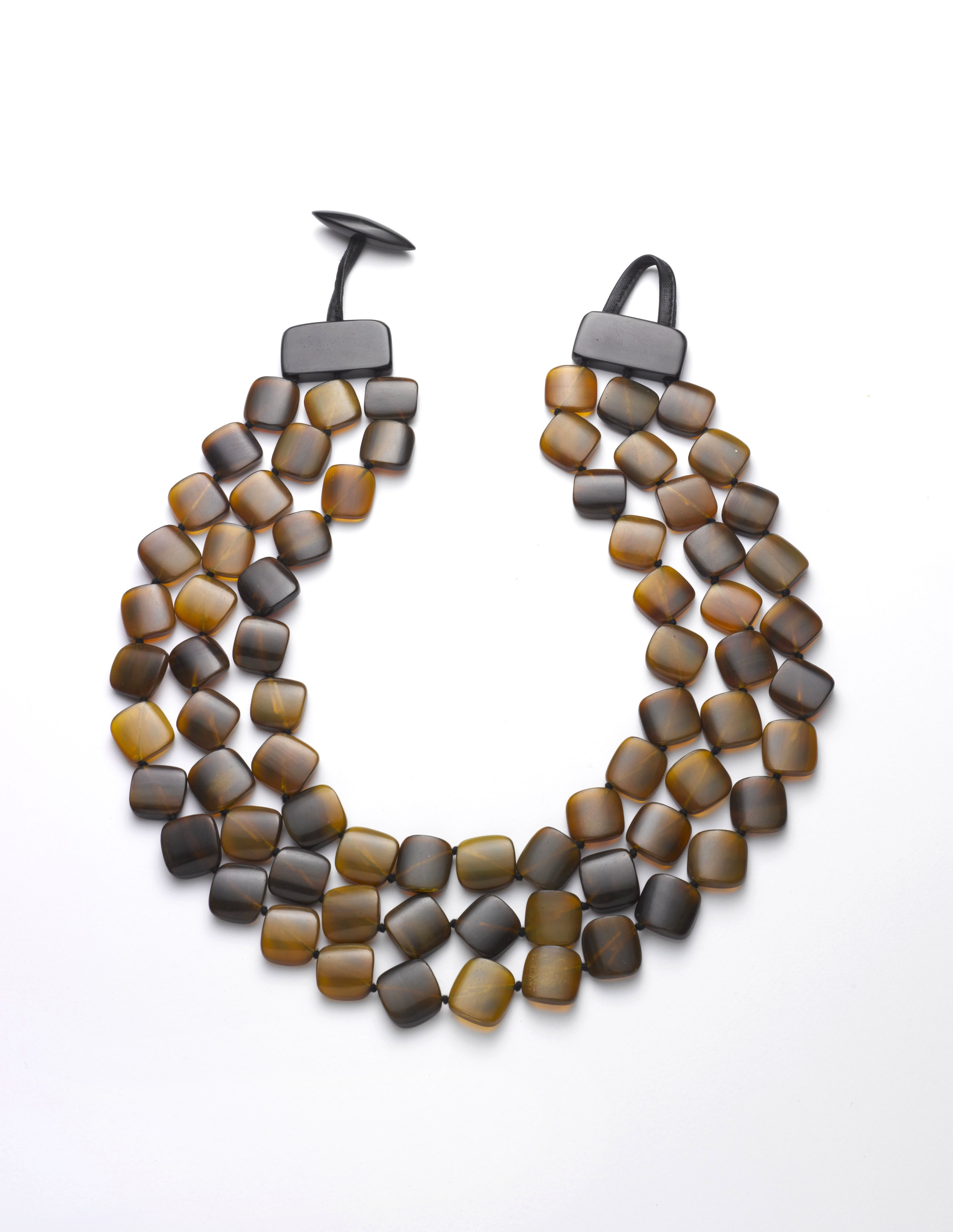 Multi-Strand Horn Collar