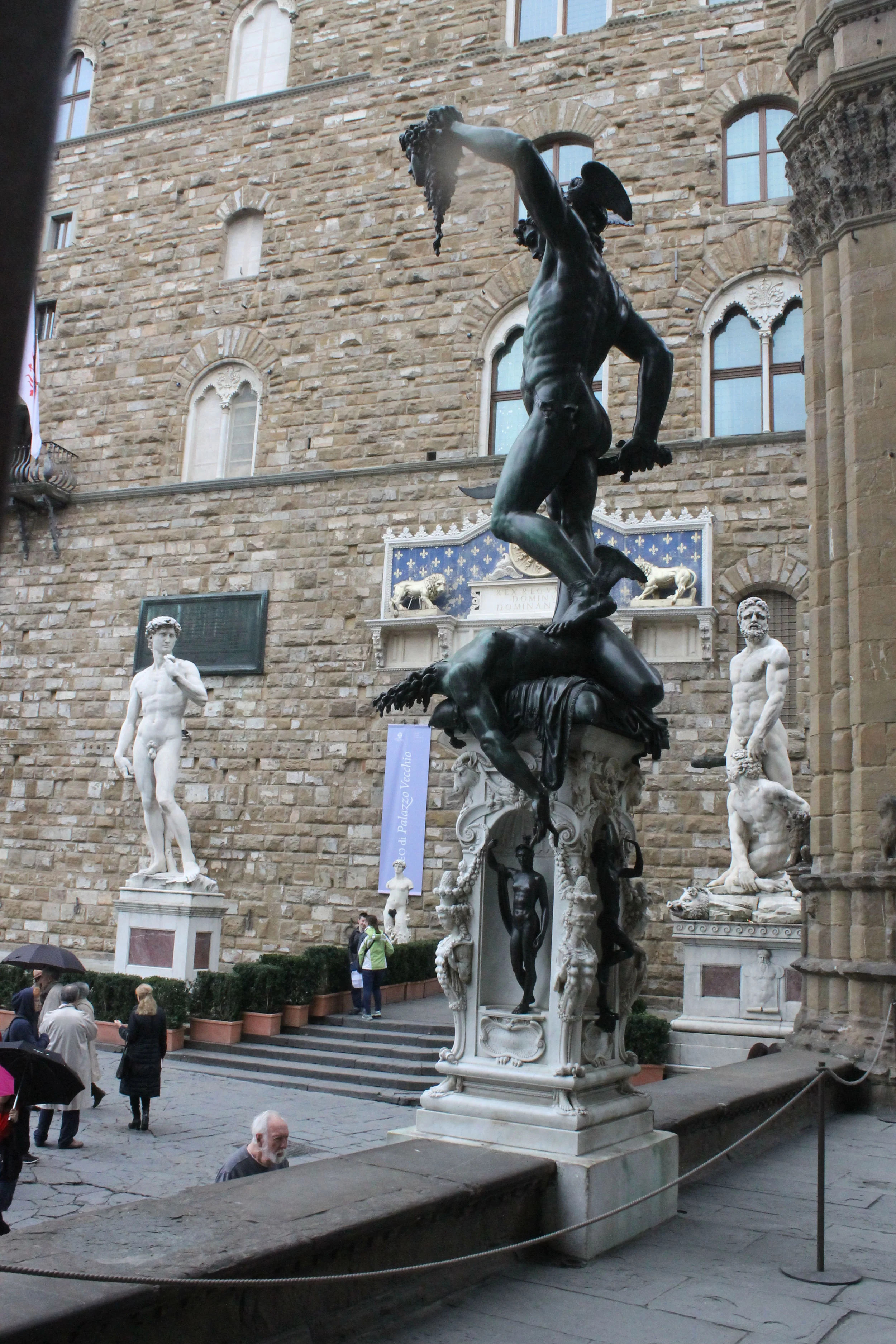 Perseus and Medusa - Benvenuto Cellini