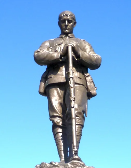 War Memorial Soldier - Toft