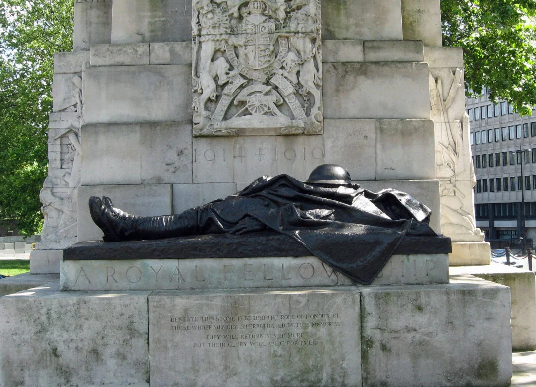 Royal Artillery Memorial. Detail: Fallen Soldier. Jagger, 1921-25