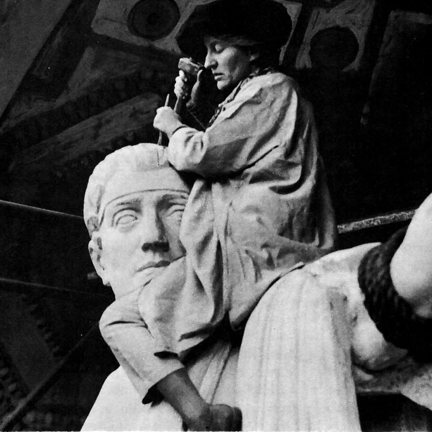 Episode 36 - Malvina Hoffman - Yesterday is Tomorrow