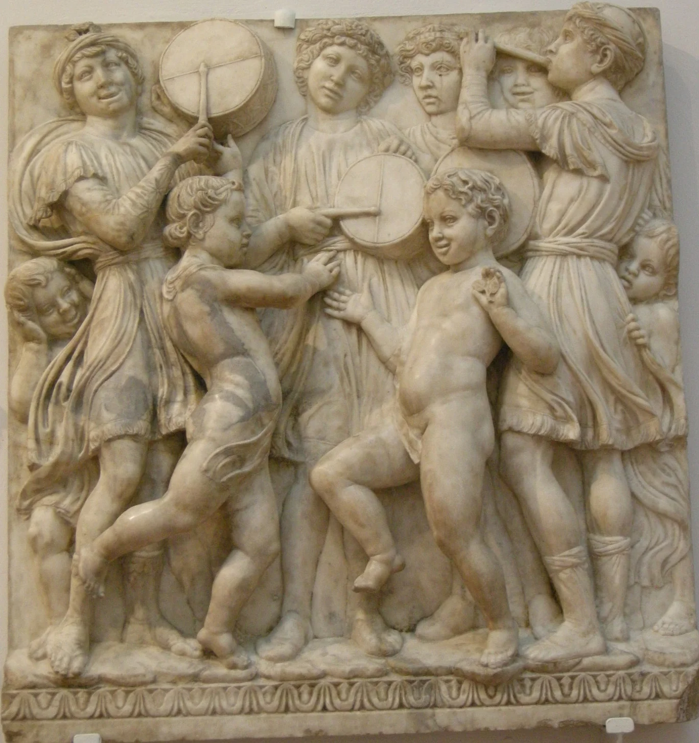 Cantoria (detail). Luca Della Robbia.