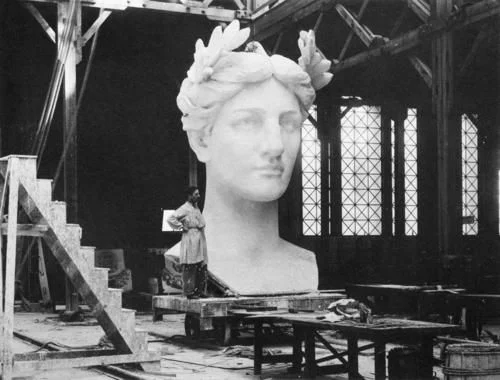 Daniel Chester French(?) with the head of The Statue of the Republic.