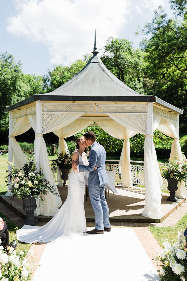 Castle Combe Wedding Photography FRINGE PHOTOGRAPHY 040.jpg