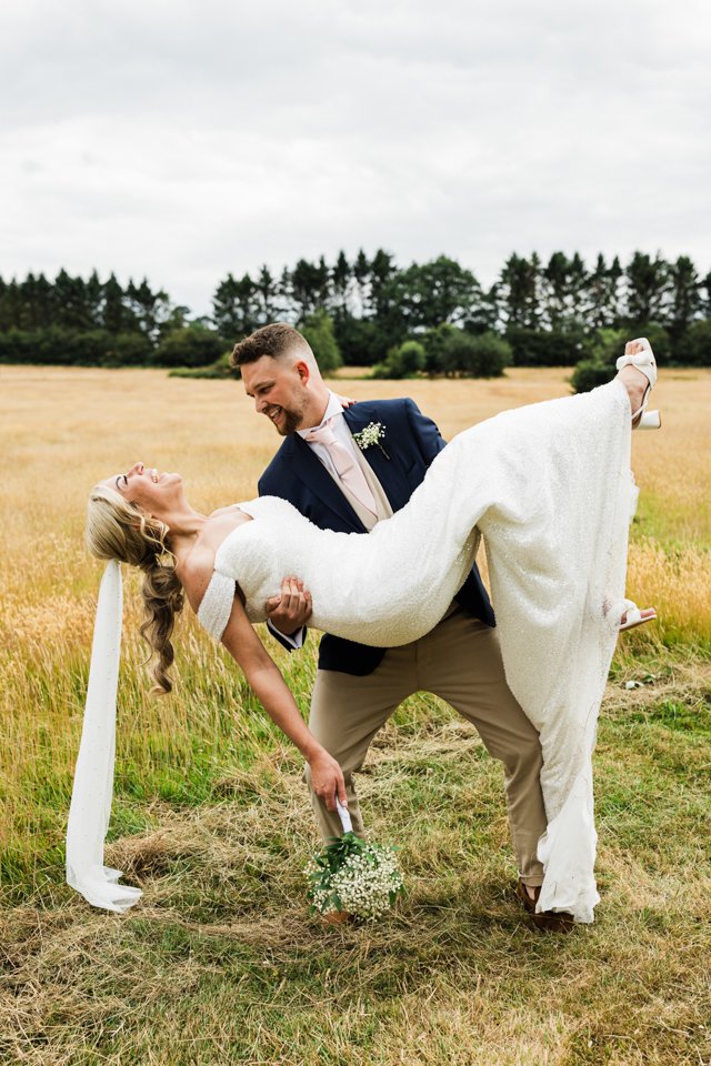 Brookfield Barn Wedding Photography FRINGE PHOTOGRAPHY 078.jpg