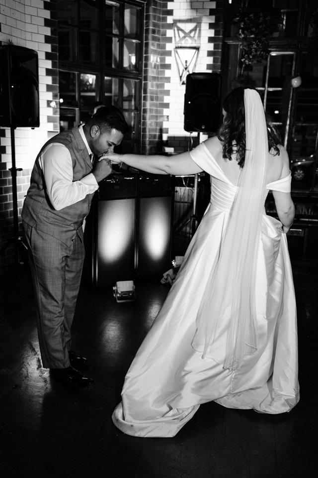 The Singer Tavern Wedding Photography St Mary's Church Angel FRINGE PHOTOGRAPHY 152.jpg