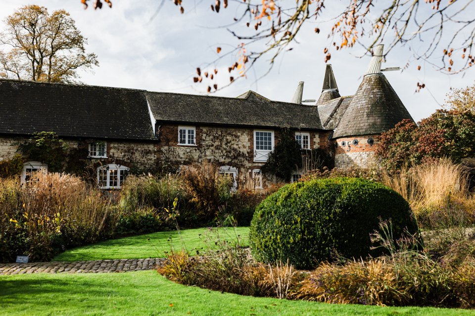 Bury_Court_Wedding_Fringe_Photography_02.jpg