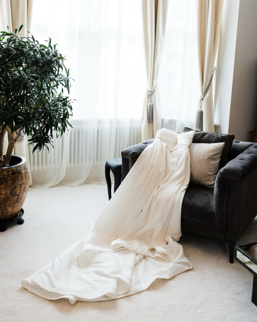 A dress doesn&rsquo;t always have to hang to look beautiful.

 #fringephotography #weddingtips #londonweddingphotographer #luxuryweddingphotography #weddinginspiration #weddingplanner #bridetobe2026 #classicweddingphotography #bridetobe #instawedding