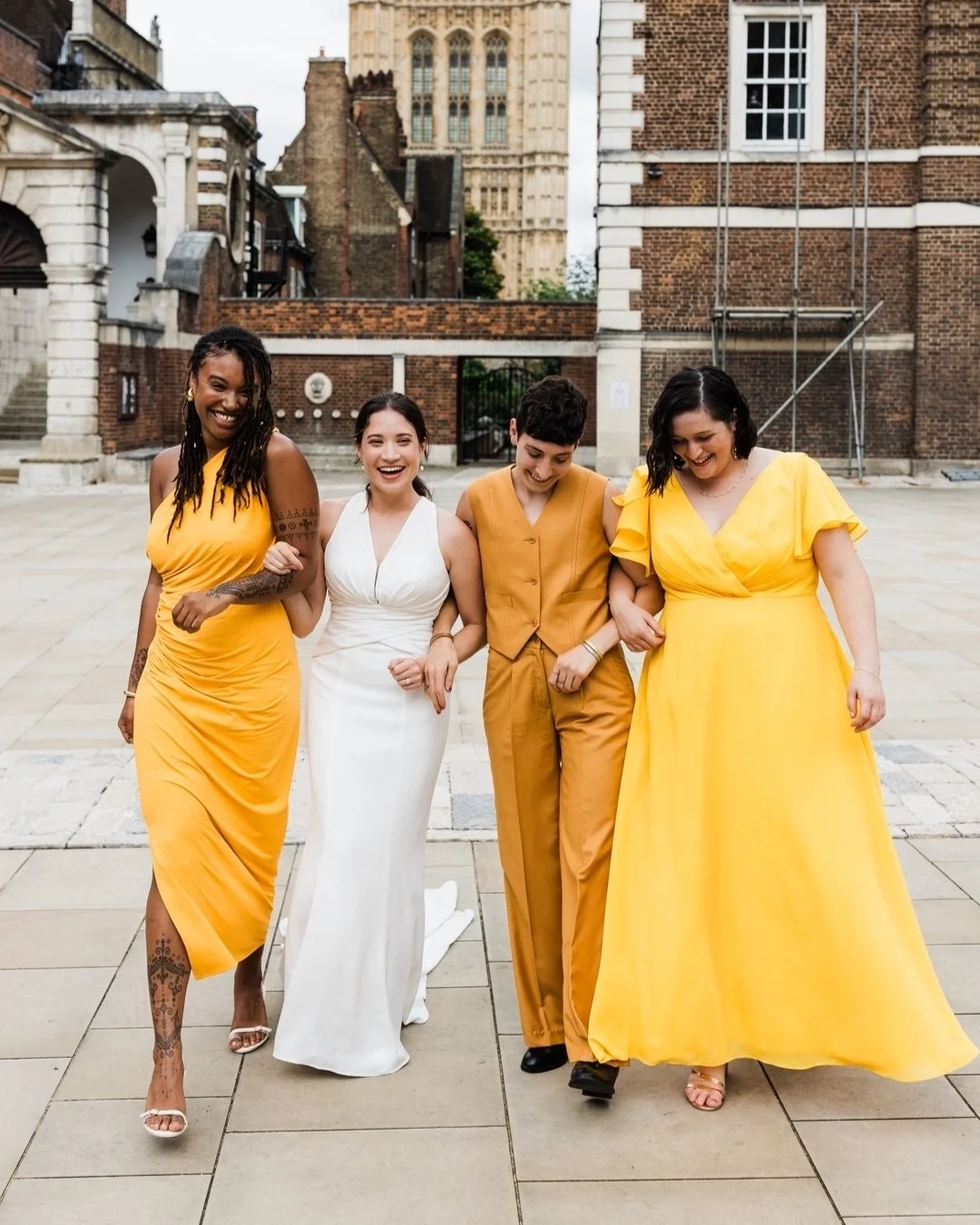 Your “squad” are beautiful people to capture all together. I always take a moment to get some images showing the bind you have together - friendship is so beautiful.
 #fringephotography #weddingtips #londonweddingphotographer #luxurywedd