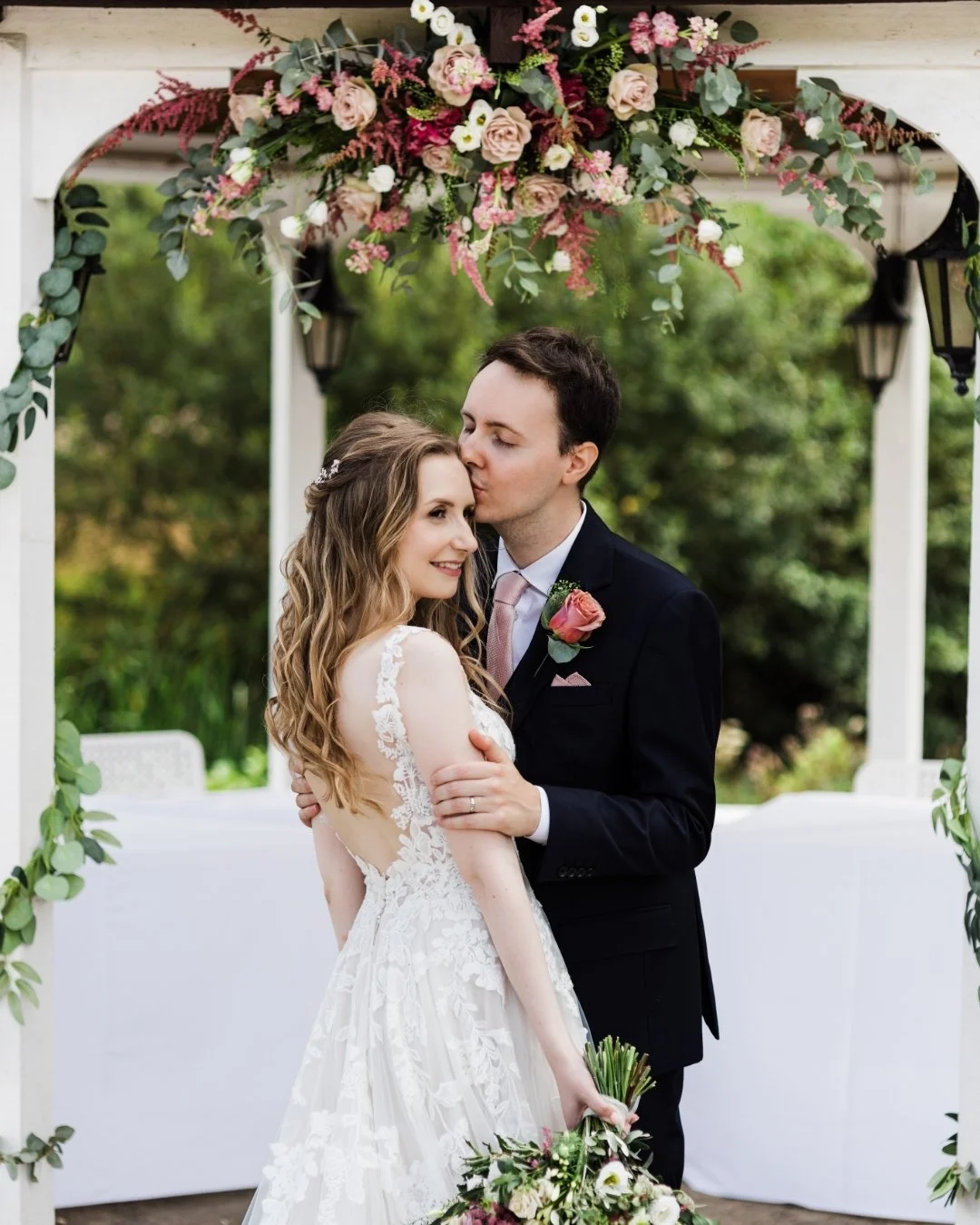 Stunning outdoor weddings are a great excuse to go back to the ceremony location and take some couple portraits.

 #fringephotography #weddingtips #londonweddingphotographer #luxuryweddingphotography #weddinginspiration #weddingplanner #bridetobe2026