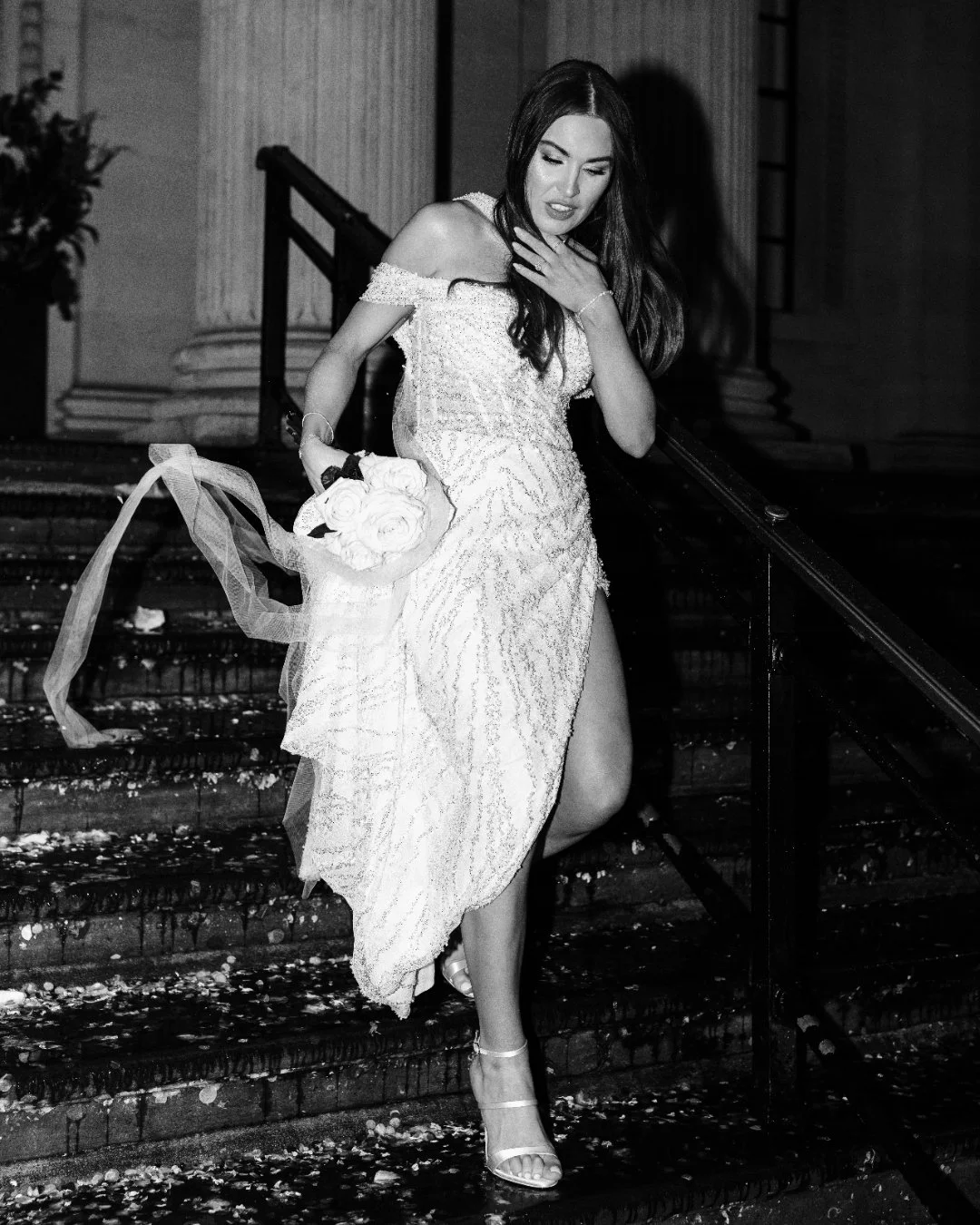 Beautiful moments even in the dark 

 #fringephotography #oldmarylebonetownhall #weddingtips #londonweddingphotographer #luxuryweddingphotography #weddinginspiration #weddingplanner #bridetobe2026 #classicweddingphotography #bridetobe #instawedding #