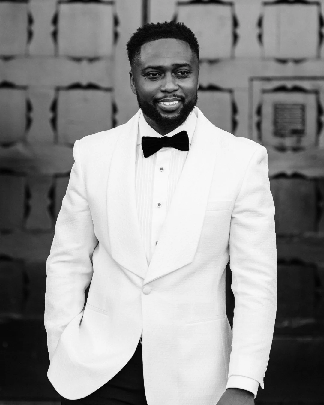 Can&rsquo;t beat a classic solo shot 

 #fringephotography #weddingtips #londonweddingphotographer #luxuryweddingphotography #weddinginspiration #weddingplanner #bridetobe2026 #classicweddingphotography #bridetobe #instawedding #naturalweddingphotogr