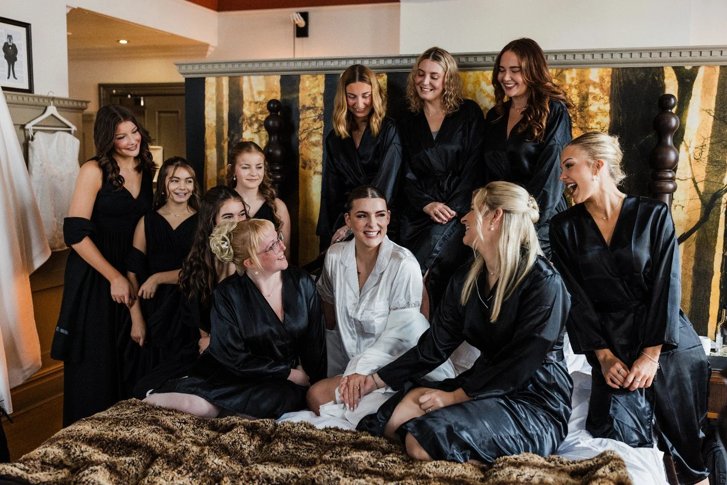You and your team getting ready in the morning is such a fun time to capture! I really love the getting ready process!

#romanticweddingphotography #candidweddingphotography #mydreamwedding #chicwedding #relaxedweddingphotography #modernweddingphotog