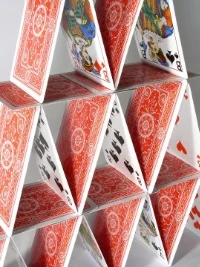house-of-cards-719701_960_720.jpg