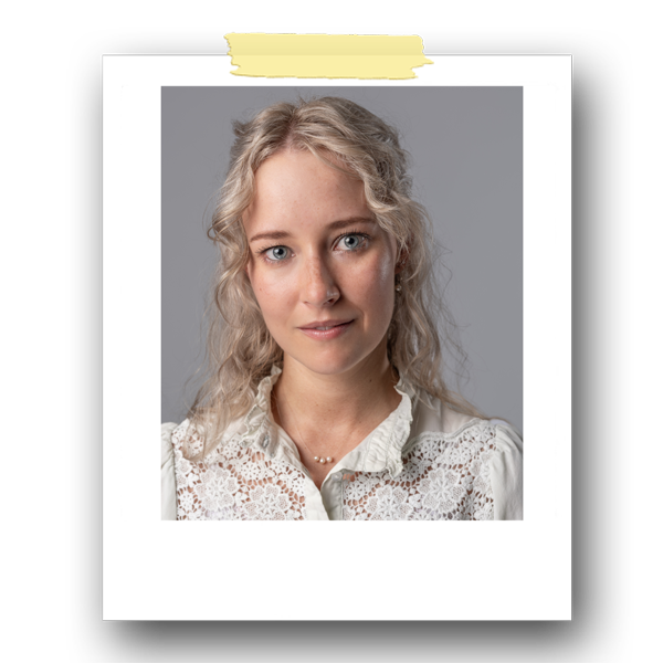 Izel Bezuidenhout Website Headshot 2.png