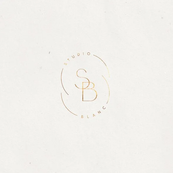 HELLO_StudioBlanc.jpeg