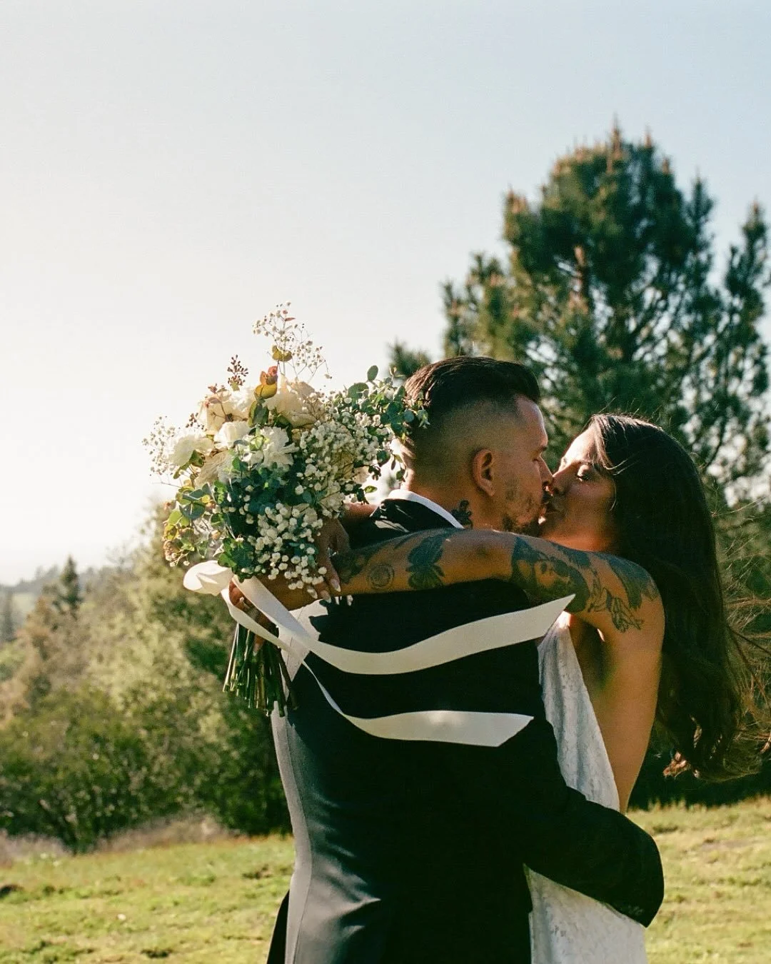 Lili &amp; Alfy shot on a mix of film &amp; digital at the dreamy @sacredmountainranch 
✨
HMU: @sophieanneartistry 
Dress : @brides_for_a_cause 
Venue: @sacredmountainranch 
Film: @imstill.developing 
#sandiegoweddingphotographer
