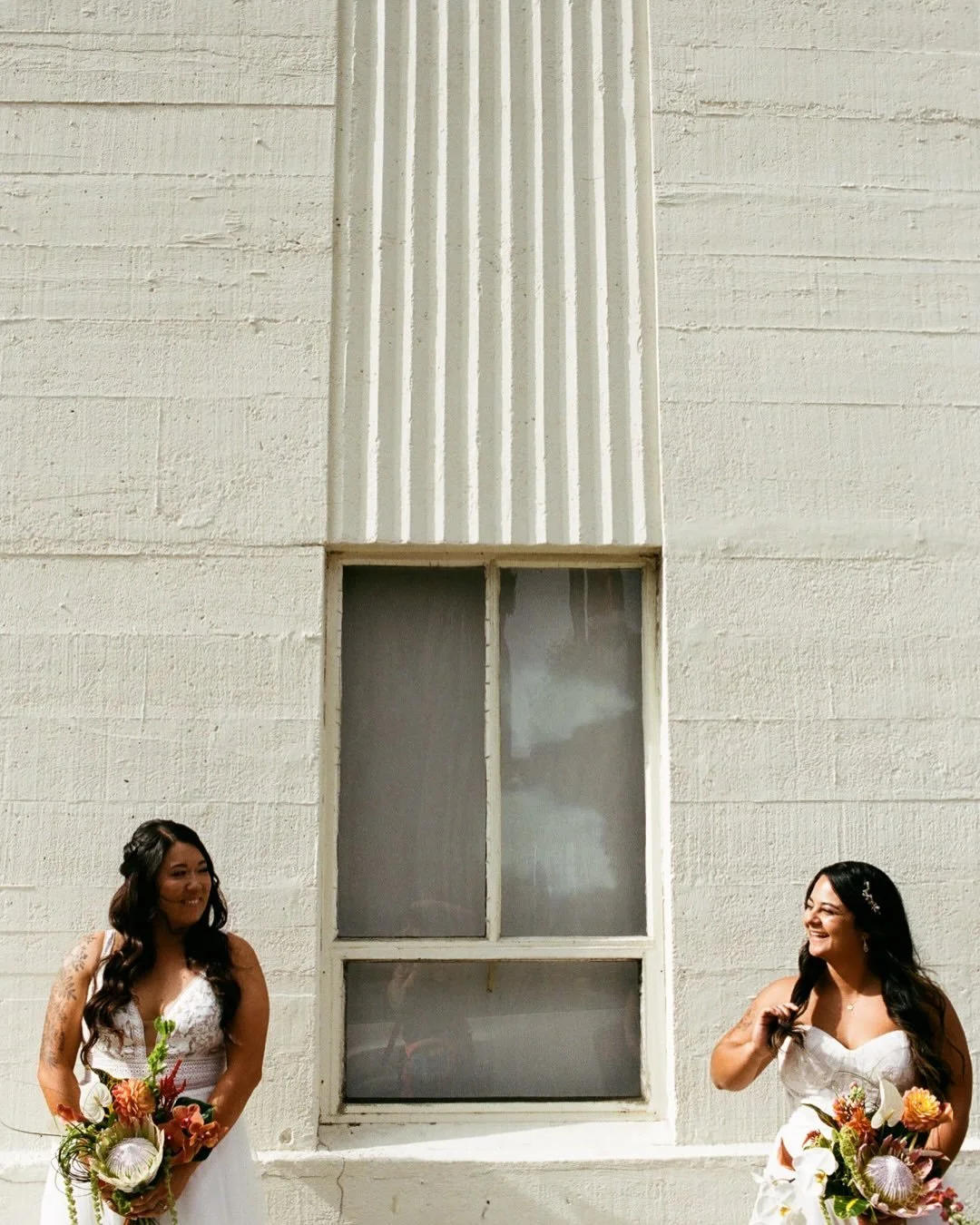 When two veterinarians get married 👰🏻&zwj;♀️👰🏻&zwj;♀️✨🩷🐶🐕

This day was SO much fun and full of dogs!! My absolute favorite part was deciding the last name the brides were going to take! They had boxes with each of their last names at the welc