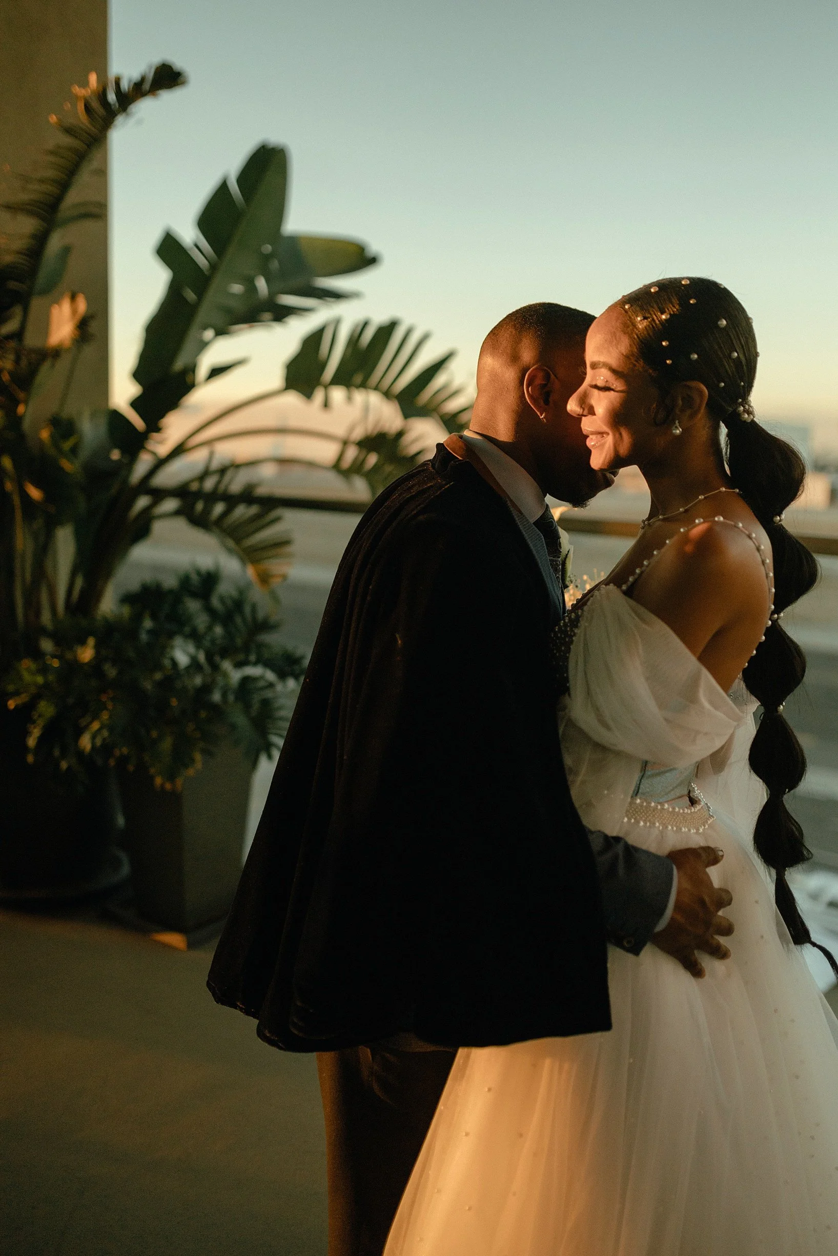 Stunning black couple has the most elegant & delighfully nerdy Star Wars Wedding