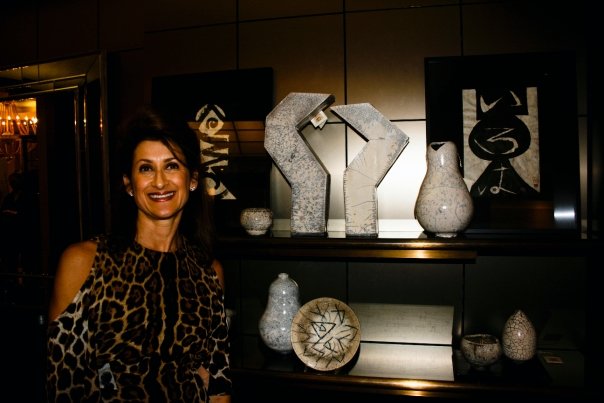BORN AND RAISED IN JOHANNESBURG, LAUREN WAS EXPOSED FROM A YOUNG AGE TO THE CREATIVITY OF HER GRANDFATHER, WHO PAINTED AND SCULPTED. SHE BEGAN CREATING POTTERY AND CERAMICS MORE THAN 25 YEARS AGO DRAWING HER INSPIRATION FROM THE AFRICAN BUSH AND IT’S WILDLIFE. EVEN WHEN LIVING IN EUROPE AND THE UNITED STATES, HER AFRICAN ROOTS REMAIN A POWERFUL INFLUENCE IN HER WORK. LAUREN ALSO HOLDS CREATIVE EXPERIENCE IN ARCHITECTURAL, STRUCTURAL AND INTERIOR DESIGN. A MEMBER OF THE SILVERMINE GUILD ARTS CENTER, LAUREN LIVES BETWEEN WESTPORT, CONNECTICUT AND CAPE TOWN, SOUTH AFRICA.