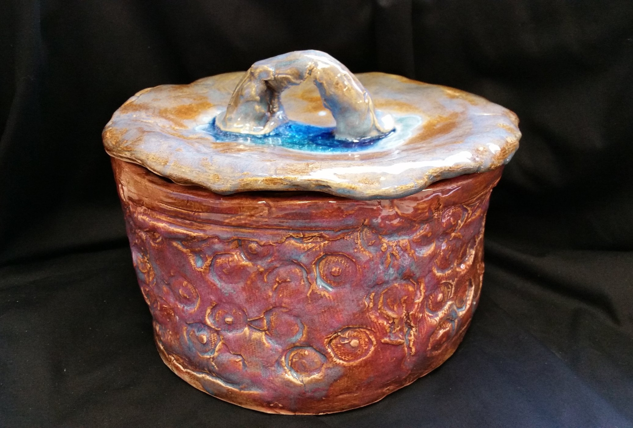 Tureen with Lid