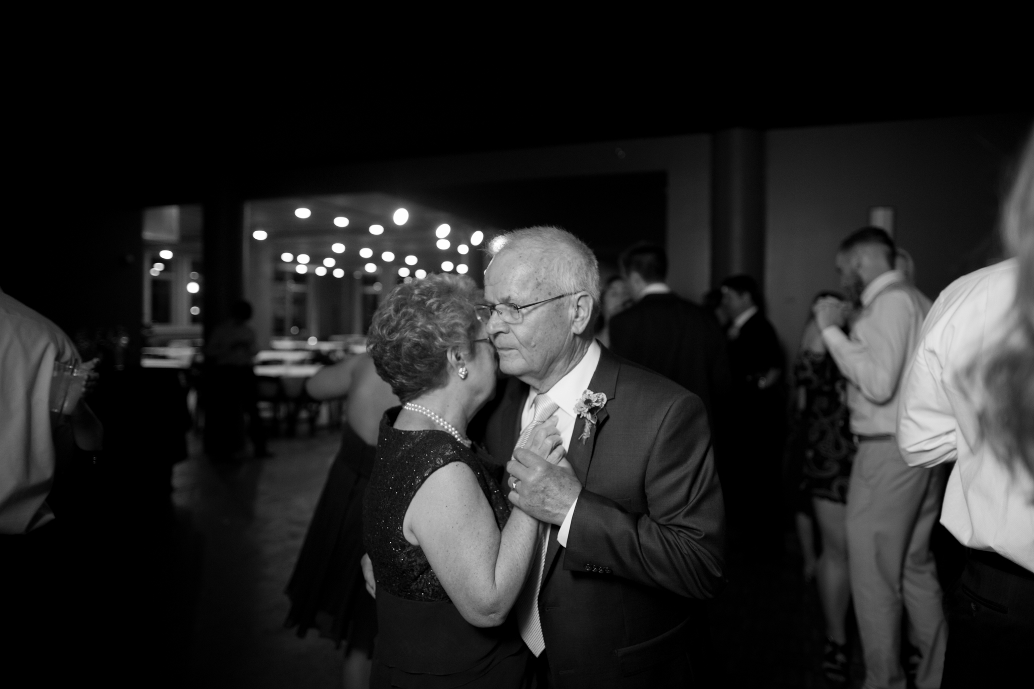 lawrence kansas wedding photographer-62.jpg