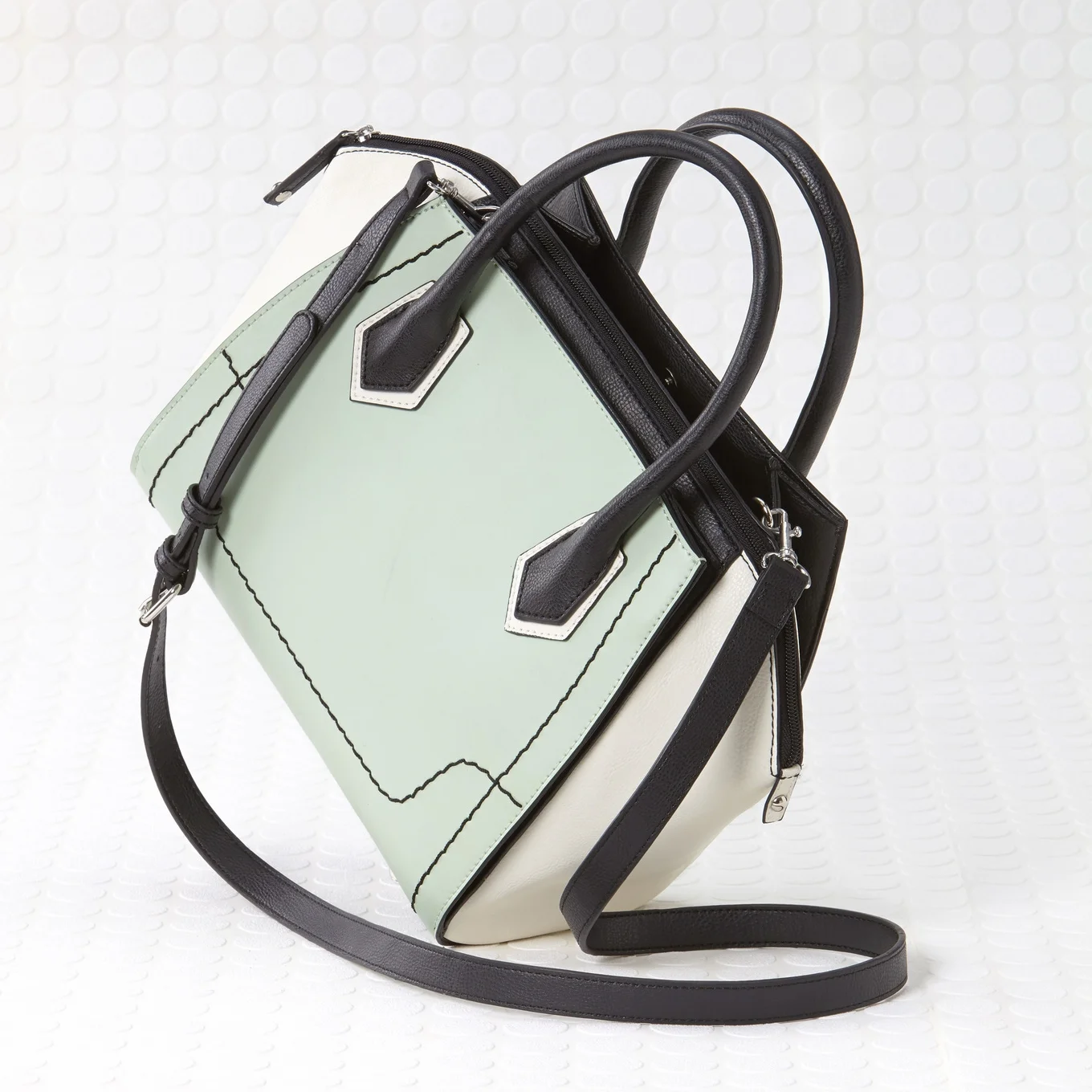 Metaphor bag 2_354 copy.jpg