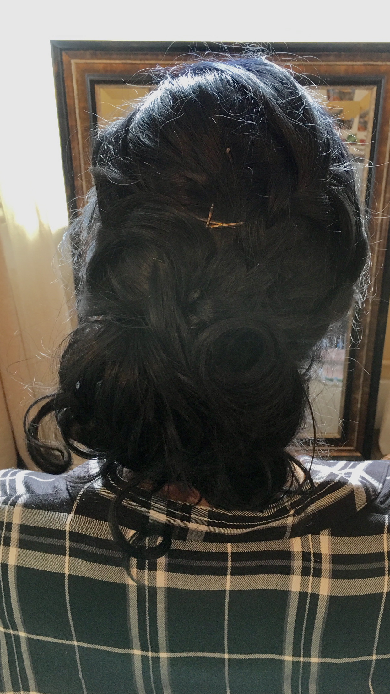  Messy Bun for this Sister of the Bride in Deer Park Villa 