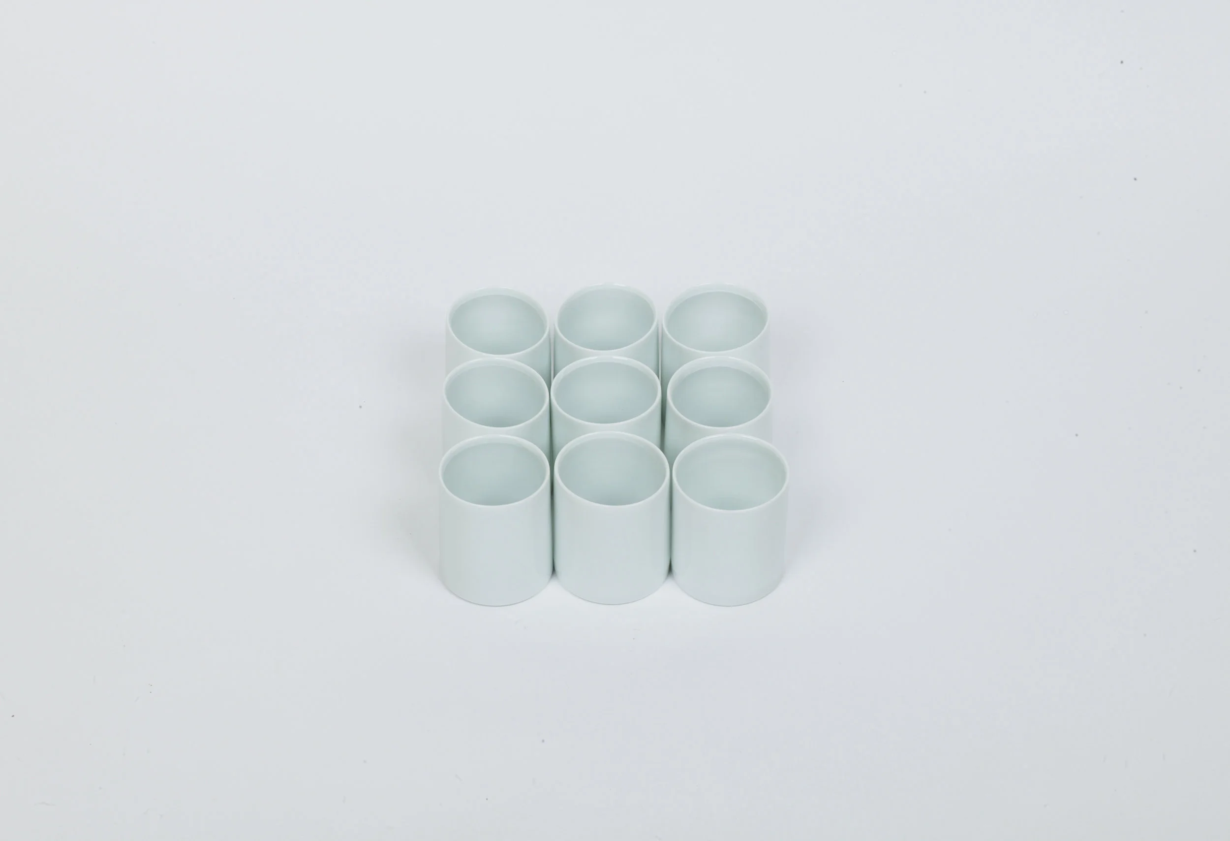48a-f. White Porcelain Cup (1)