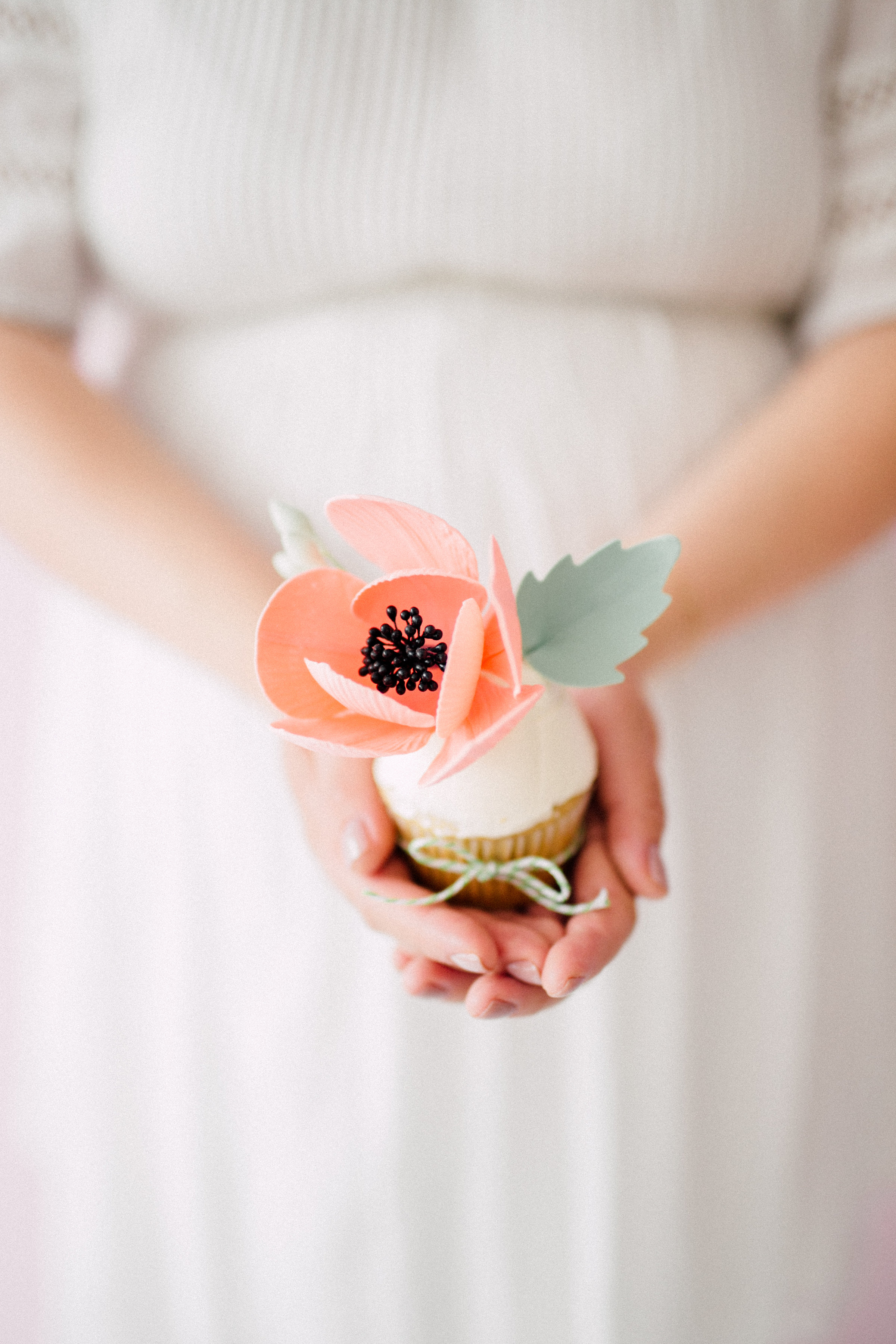 August In Bloom - Flower cupcake - Bun In The Oven Baby Shower (Style Me Pretty & SMP Living)