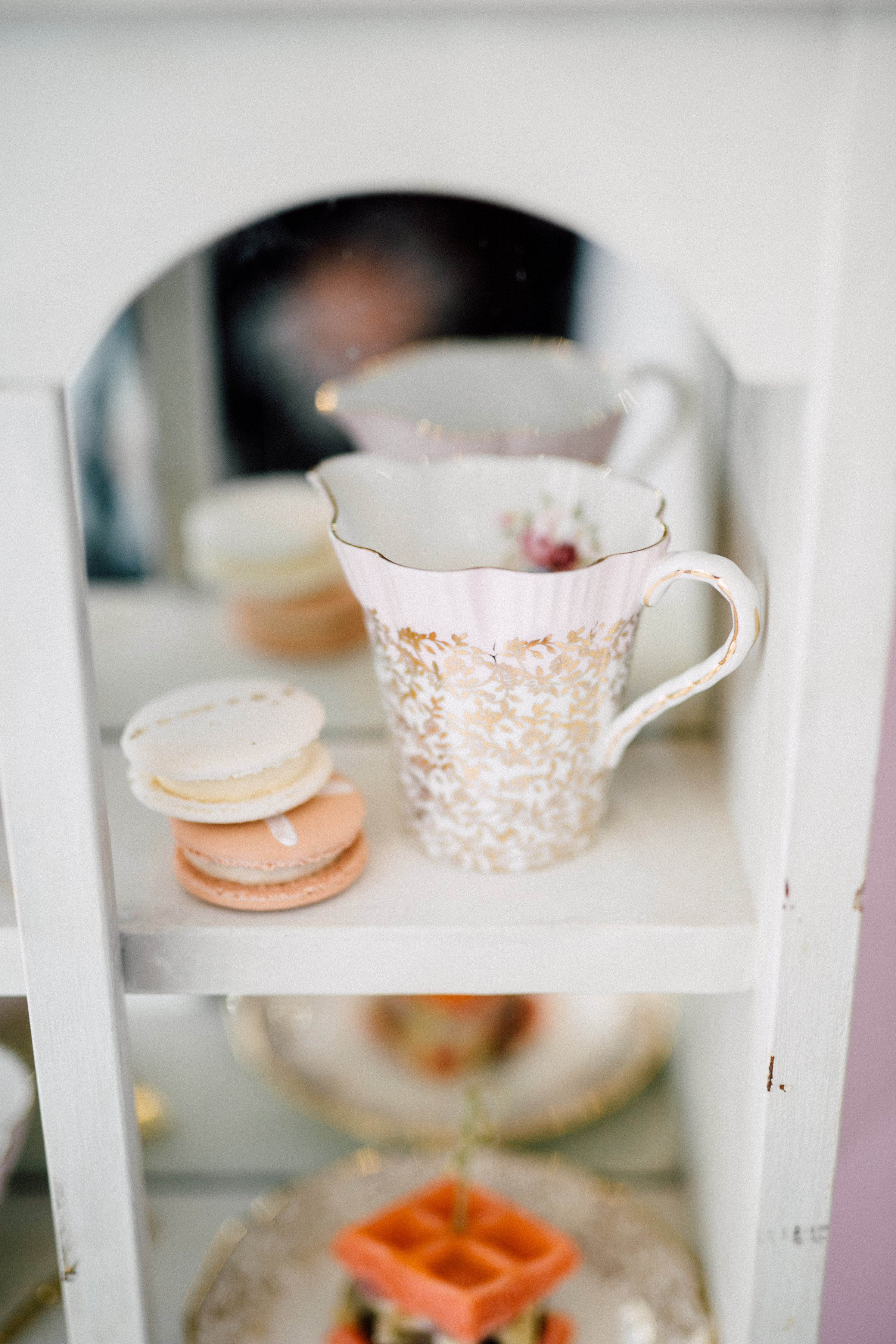 August In Bloom - Tea time - Bun In The Oven Baby Shower (Style Me Pretty & SMP Living)