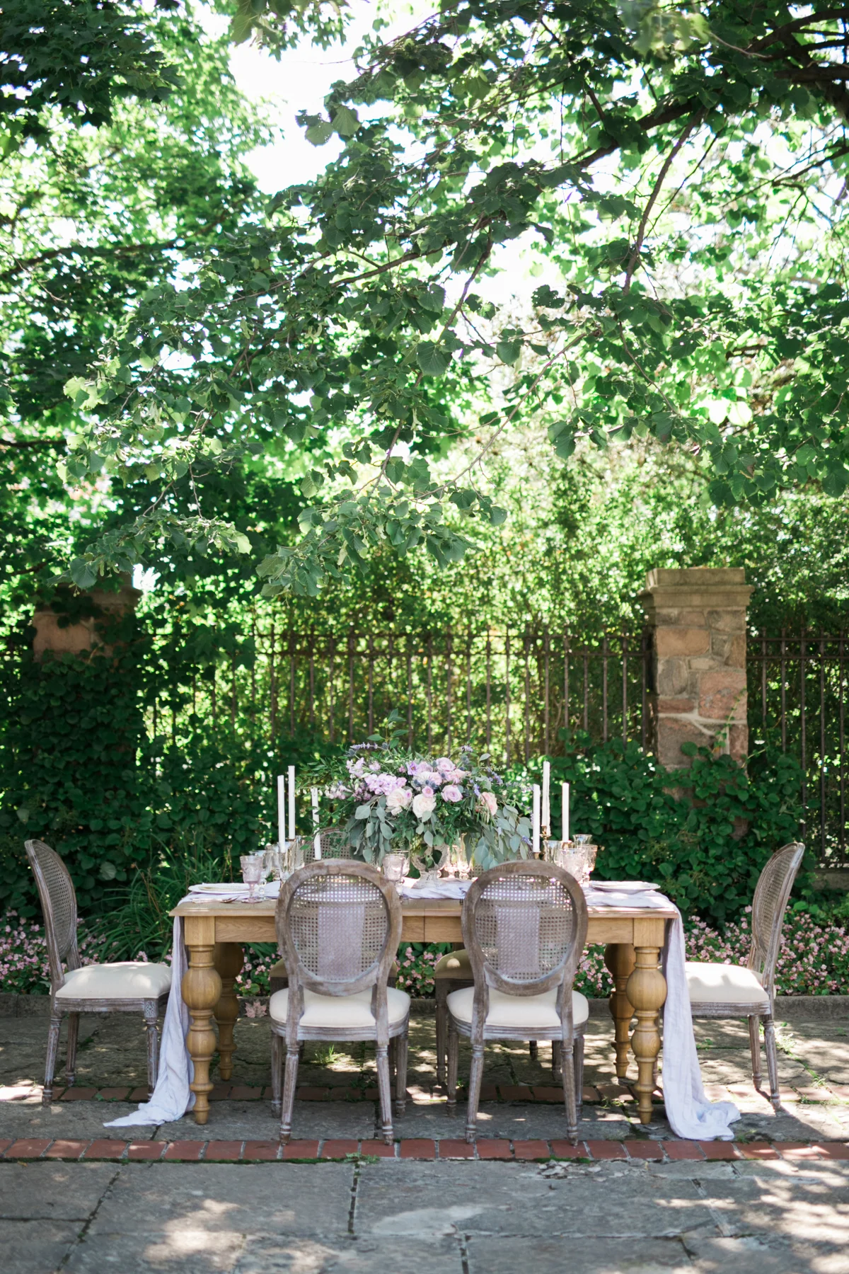 August In Bloom - Outdoor tablescape - Fairytale Wedding (Wedluxe)
