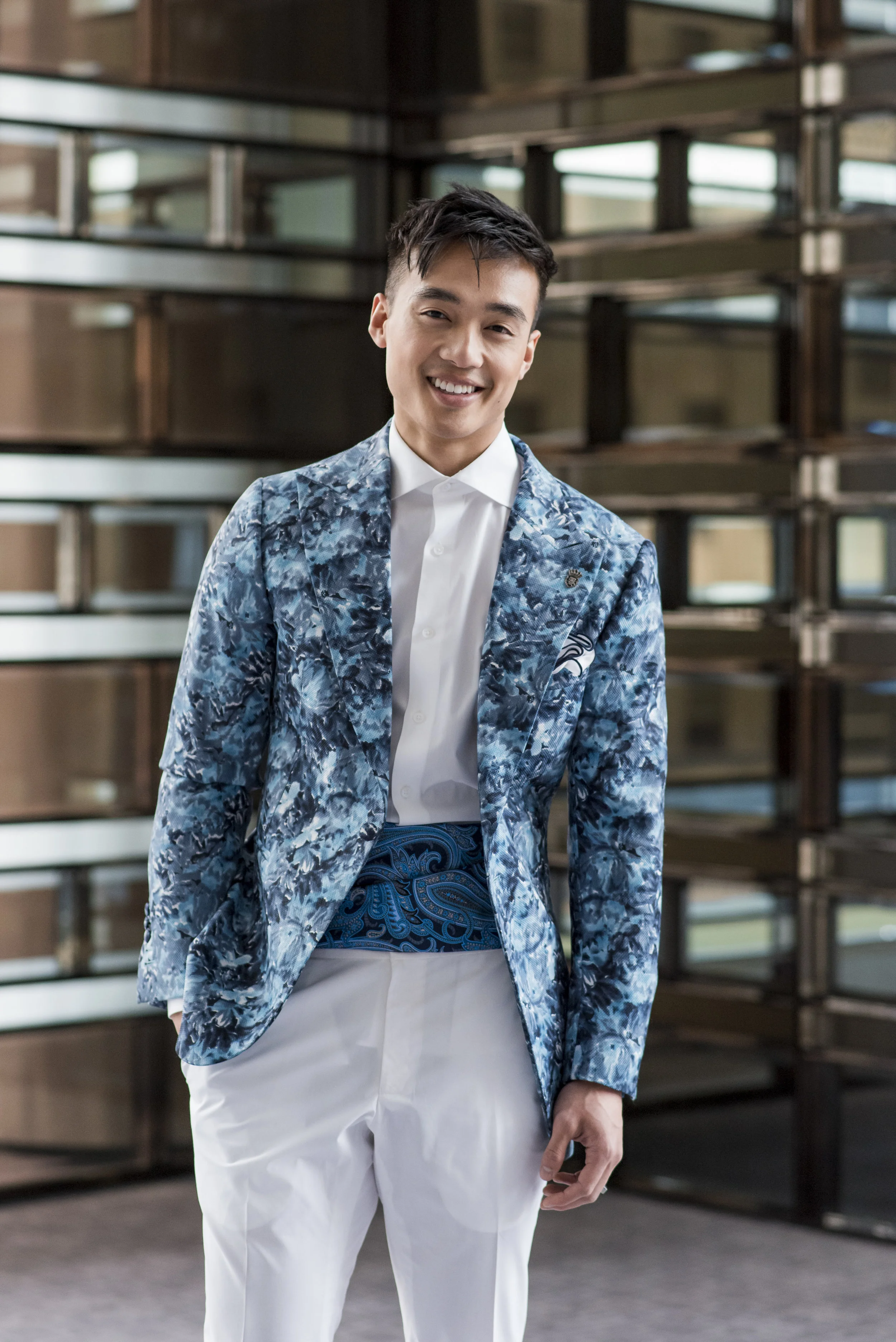 August In Bloom - Groom in blue and white patterned suit - The Suited Groom (The Bridal Affair)