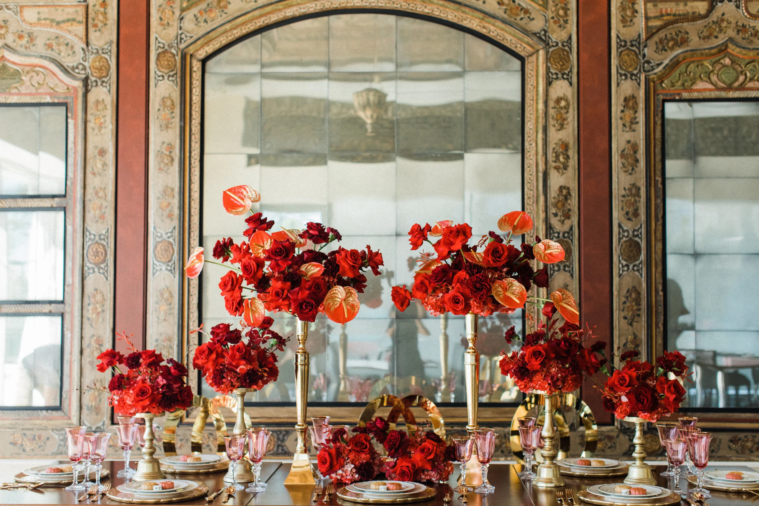 August In Bloom - Reception table - Scarlet Sweetheart (Lavish Dulhan)