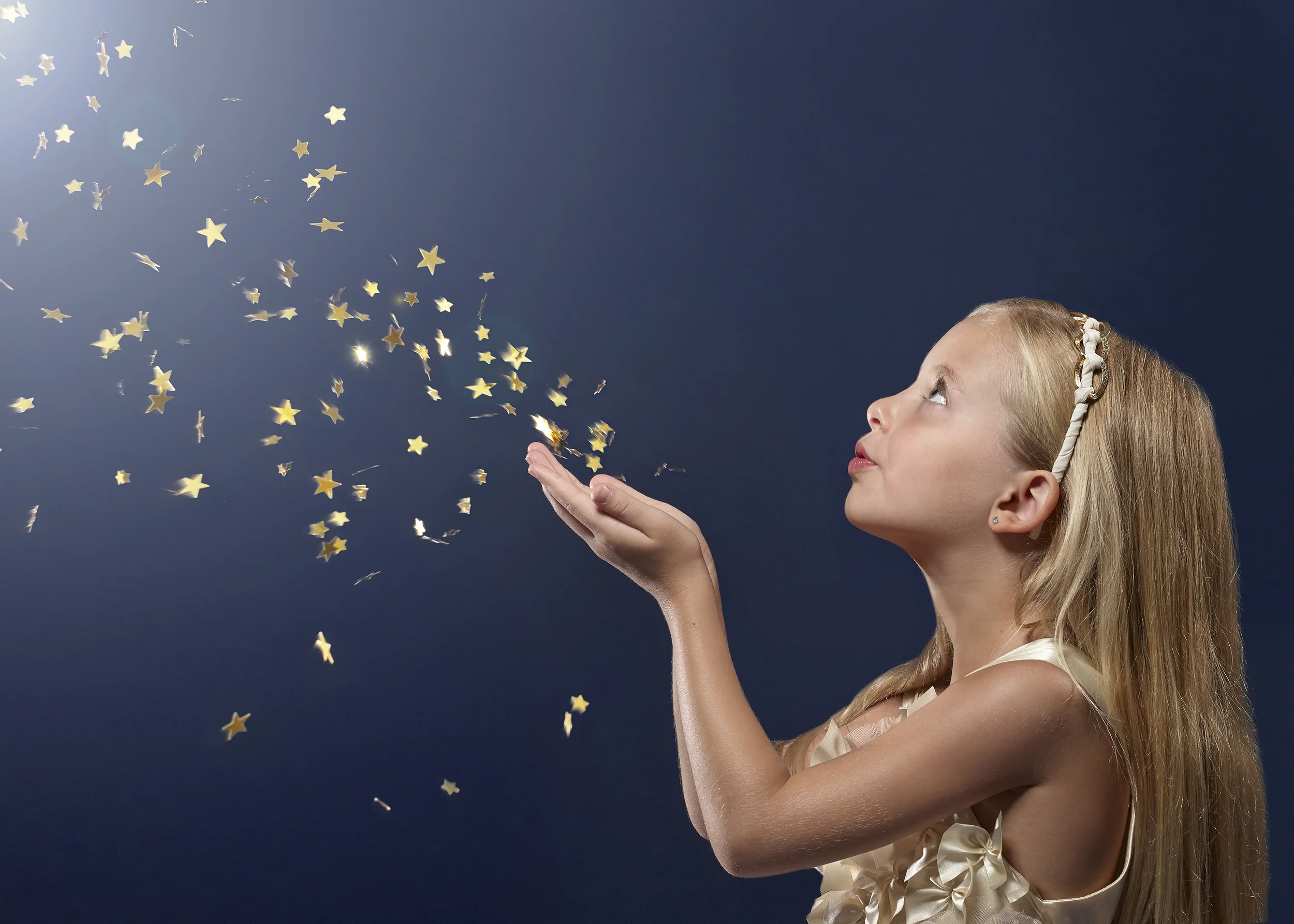 ashleigh_blowing_stars_d.jpg