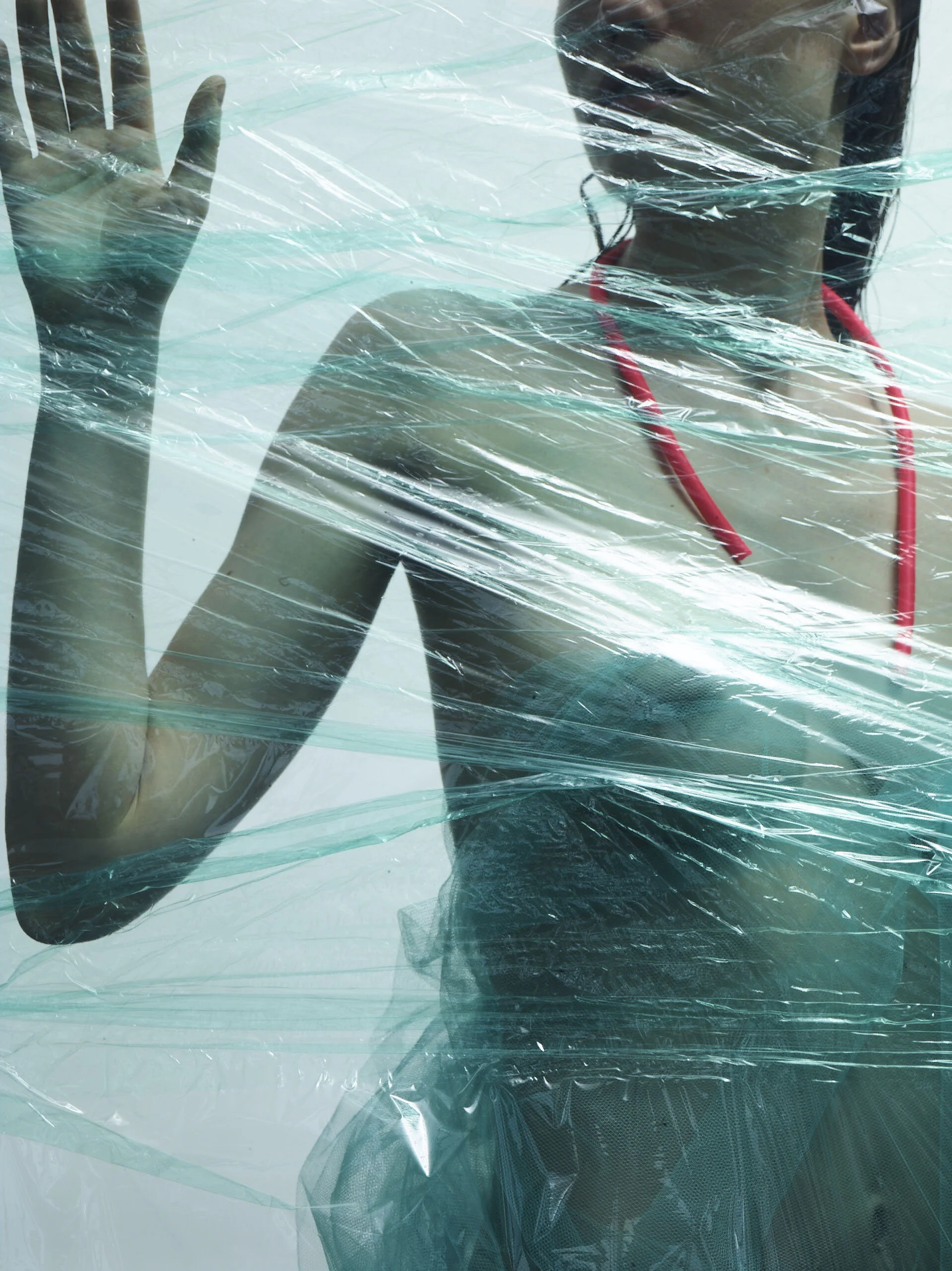 WEB_2020_05_29_Isolation_Girl_SHOT_03_704 1.jpg