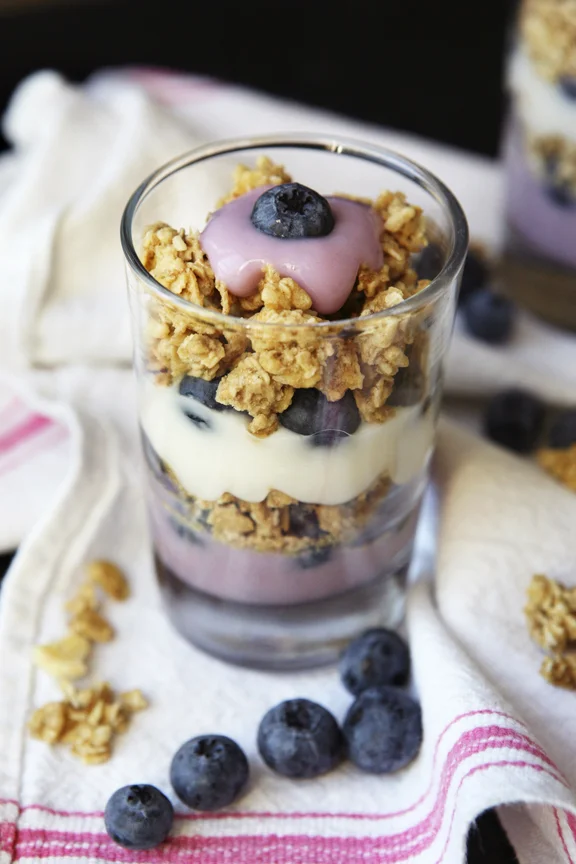 Kriativ_Co_Blueberry_Parfait_Food_Photography_web.jpg