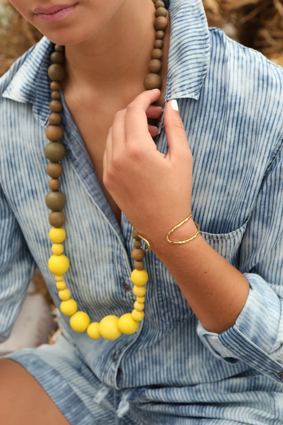 KriativCo_People_Commercial_Photography_necklace_Anthropologie.jpg