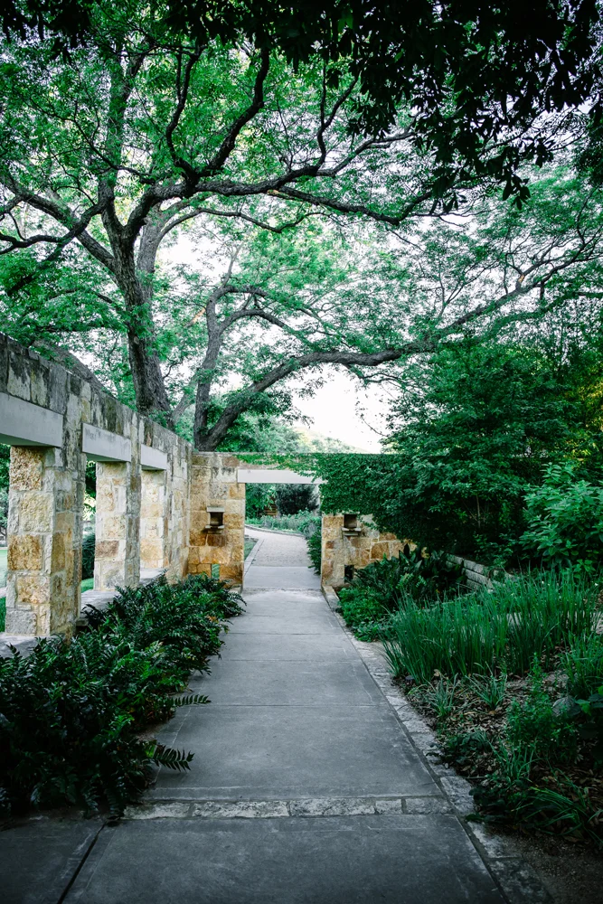 LakeAustinSpaResort_May2018_035LR_creditCarlyDiaz.jpg