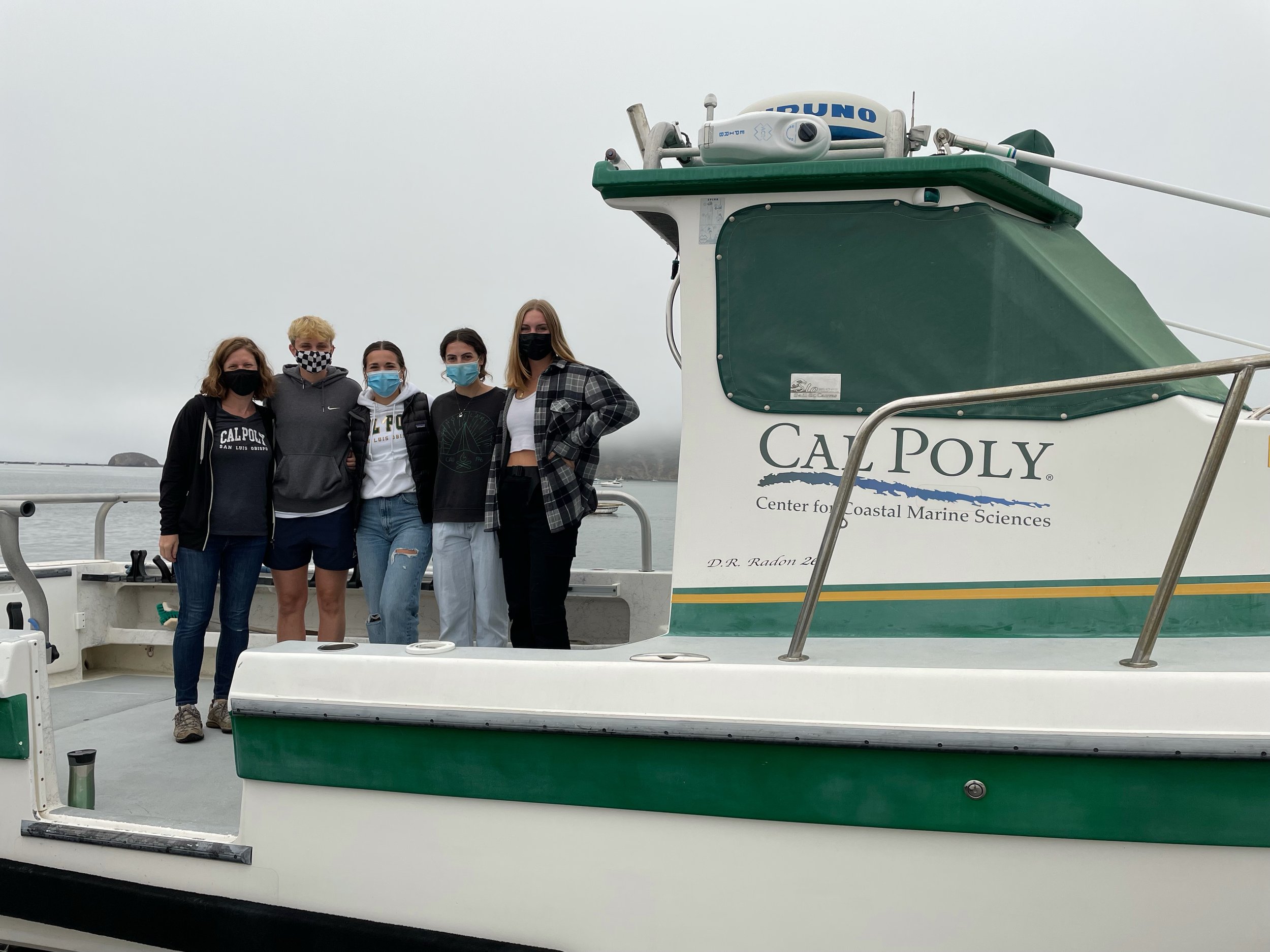 2021 - Fall - Pier Research Sampling Team.jpeg