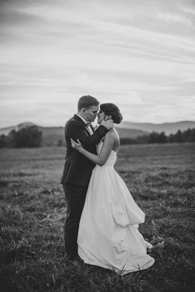 Sam_Stroud_Photography_Wedding_Photography_Marriott_Ranch_Virginia.jpg-43.jpg