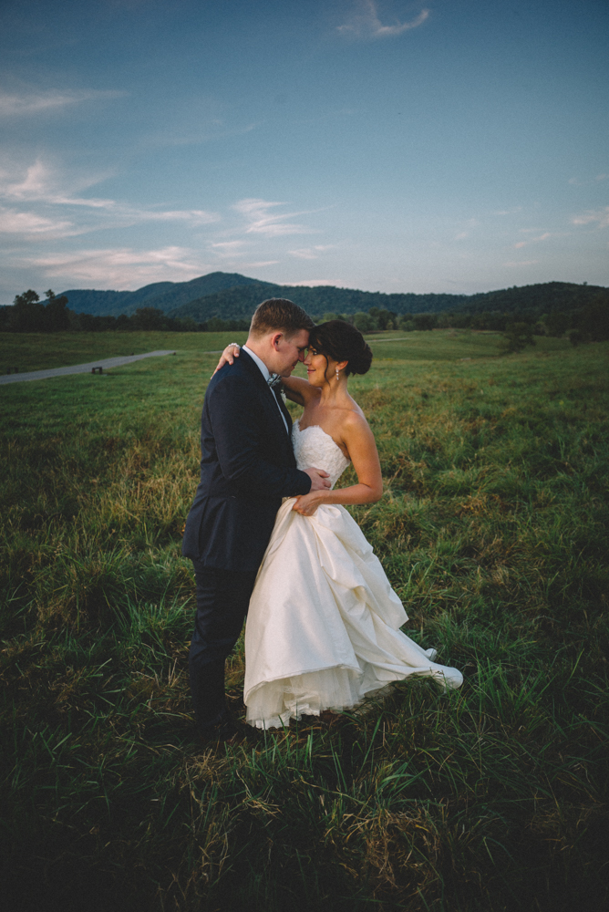 Sam_Stroud_Photography_Wedding_Photography_Marriott_Ranch_Virginia.jpg-58.jpg