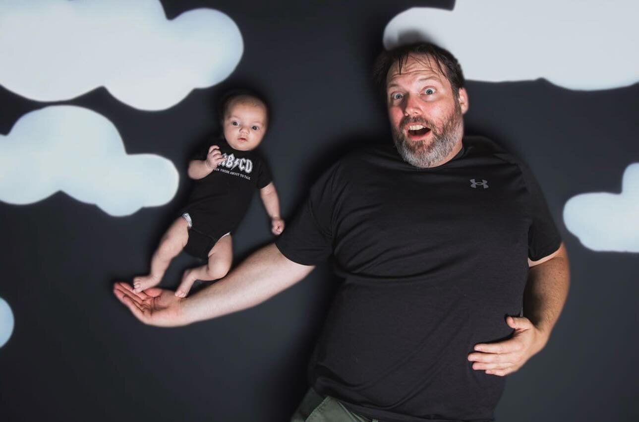 Robbie and dad hanging in the clouds! 
&bull;
&bull;
&bull;
&bull;
#posing #merrykricksmith #photo #kricksmithphotography #photographer #nj  #njphotographer #nature #love #photooftheday #picture #canonphotography #travel  #travelphotography #worldtra