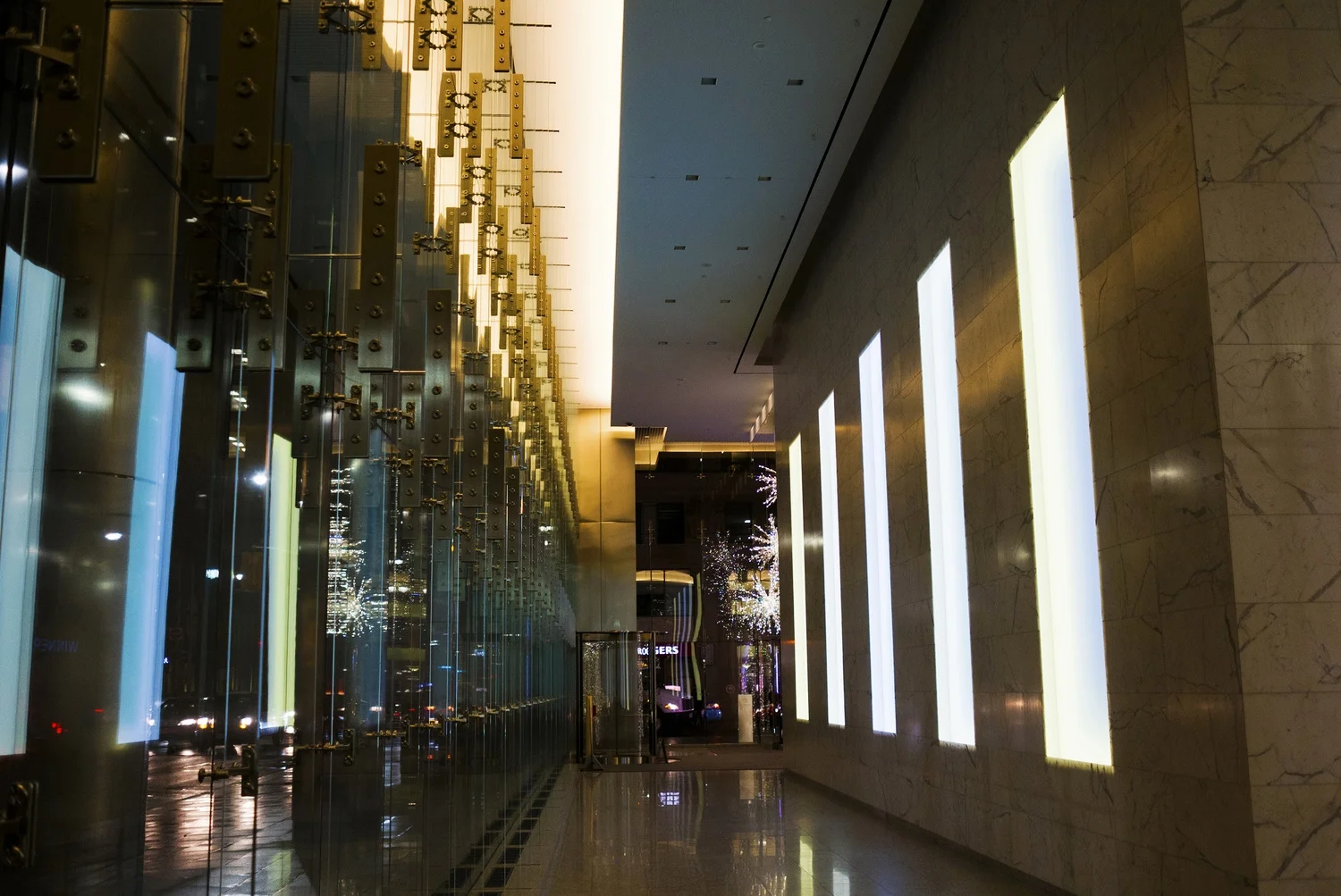 James Turrell, Straight Flush , Bay-Adelaide Centre, Toronto, 2008 Project management (construction). With Public Art Management