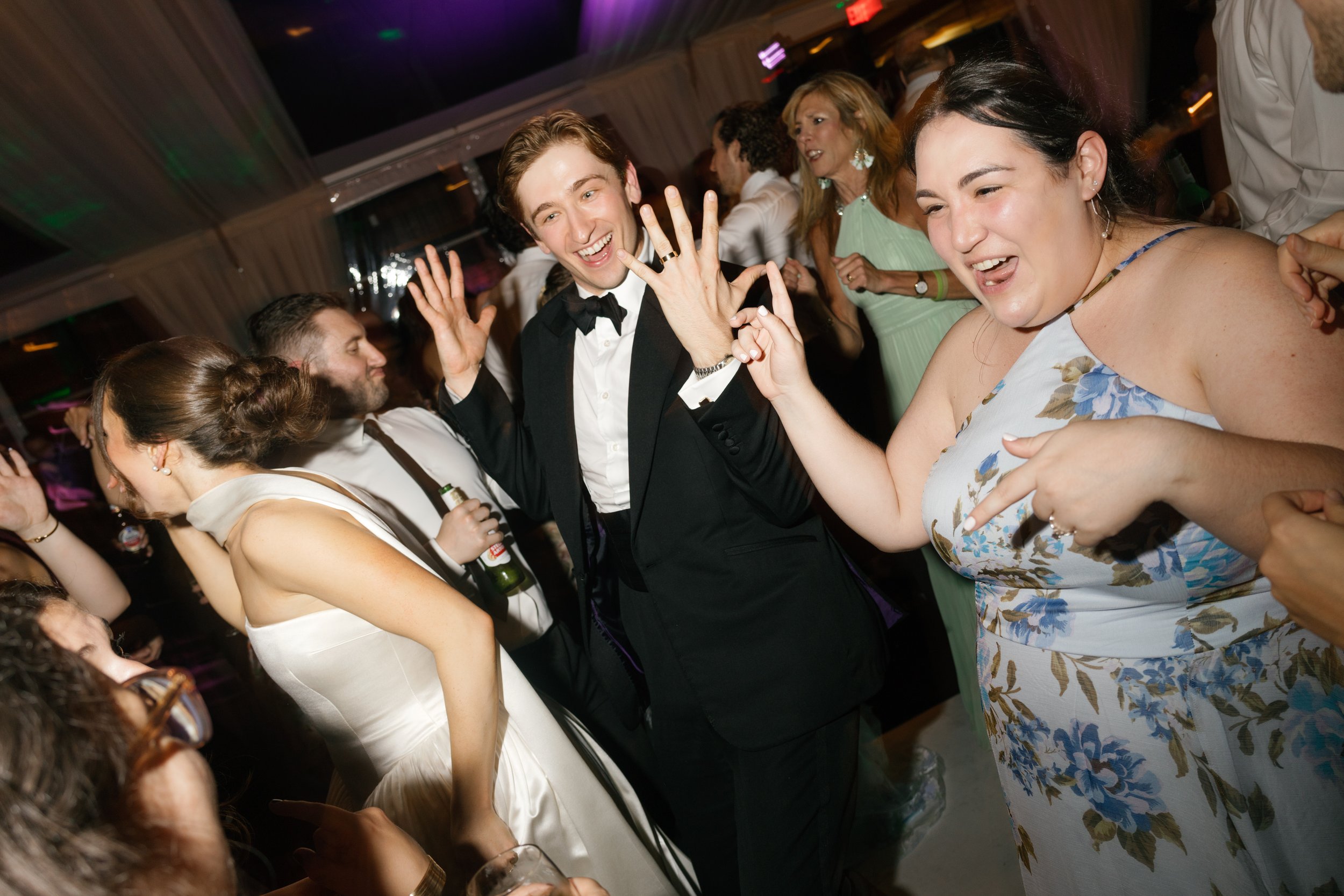 mkmikeweddingpreviews-153.jpg